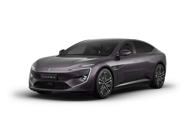 Роскошный седан Avatr 12 стартует в России: комплектации и цены