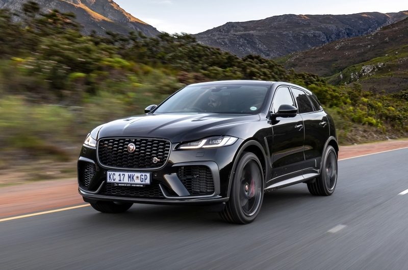 Со слезами на глазах: Jaguar снял с производства последнюю бензиновую модель — F-Pace