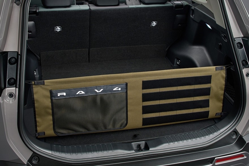 Toyota RAV4 нового поколения вышел на домашний рынок, цены известны