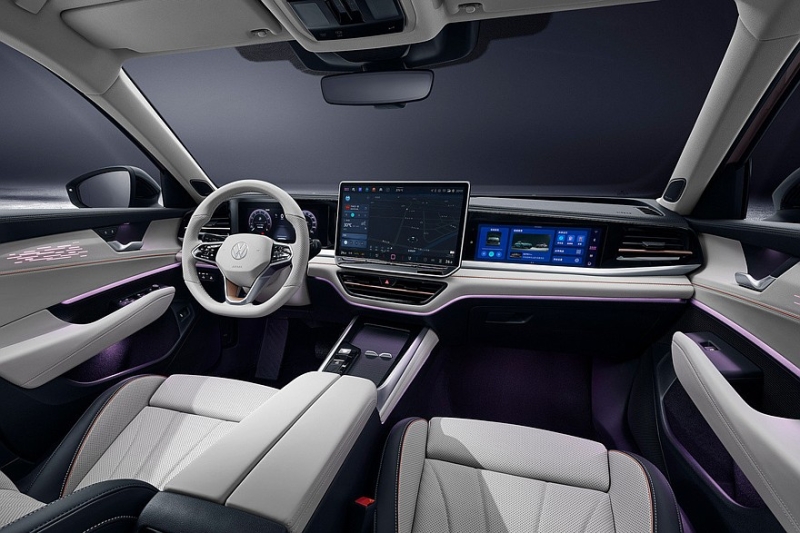 Volkswagen Passat Pro: к старту продаж готовится седан с другими дизайном и начинкой