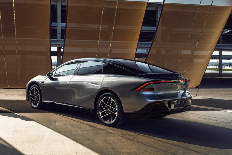 Xpeng P7+ обновлён через год после премьеры: два варианта начинки и статус глобальной модели