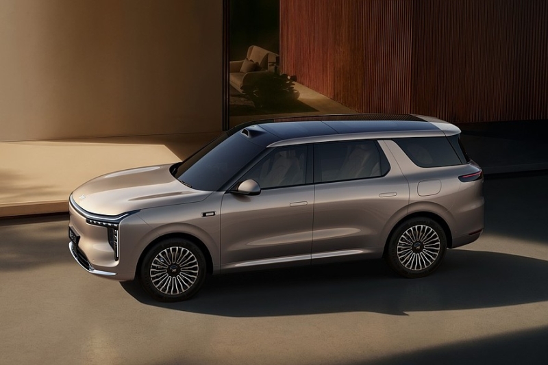 Анонсирован кроссовер IM LS8 от SAIC &ndash; более доступная альтернатива флагману LS9