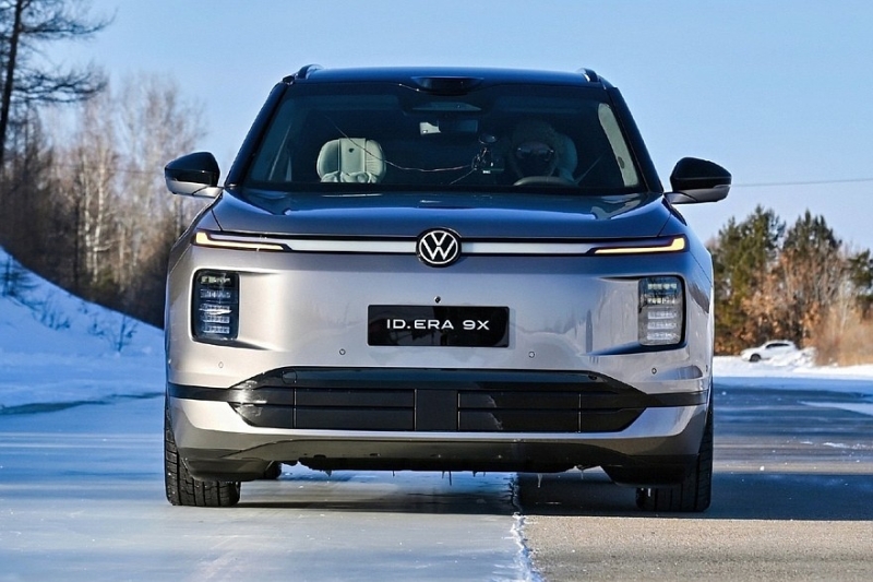 Большой кроссовер Volkswagen ID.Era 9X: засвечен интерьер