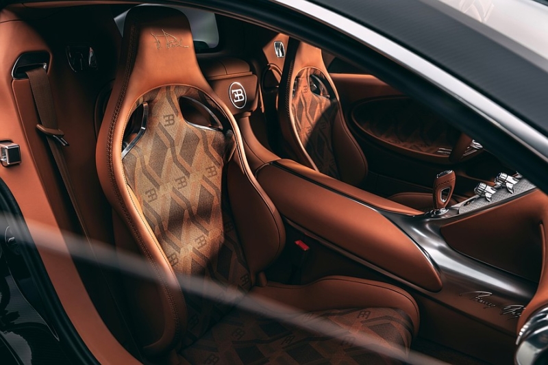 Bugatti Veyron вернулся в виде виртуозного заводского рестомода F.K.P. Hommage