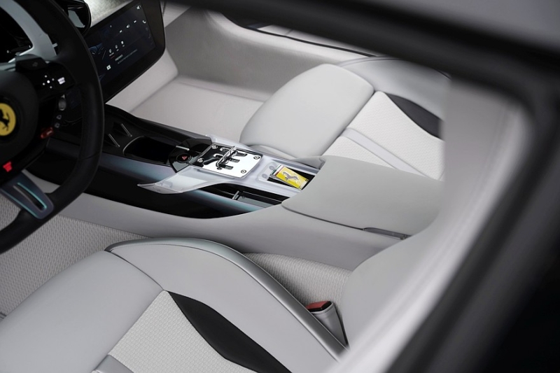 Ferrari 12Cilindri Tailor Made: шедевр южнокорейского искусства на теле «итальянца»