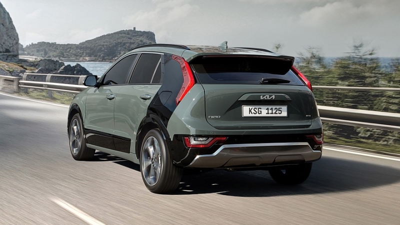 Kia рассекретила внешность и салон обновлённого кроссовера Niro