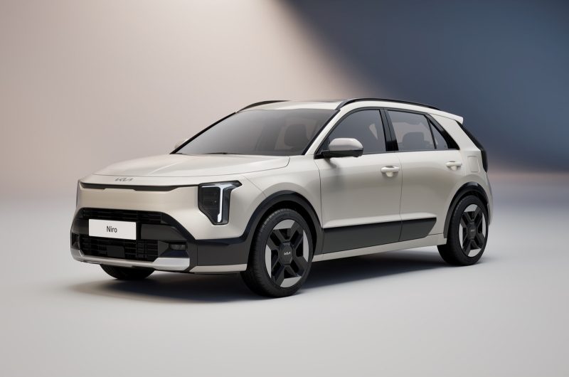 Kia рассекретила внешность и салон обновлённого кроссовера Niro