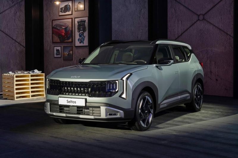 Кроссовер Kia Seltos нового поколения выходит на рынок: теперь версии побогаче