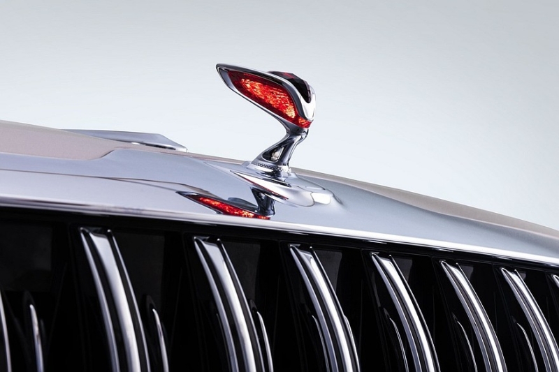 Люксовый седан Hongqi L1 приготовился к старту продаж в России