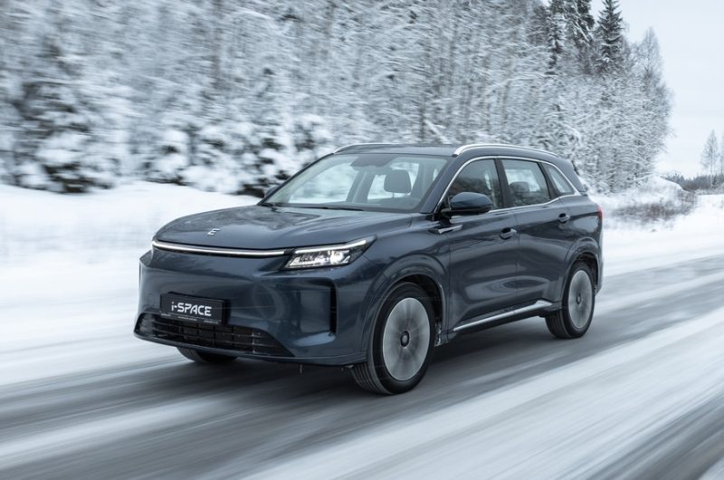 Полноприводный кроссовер Evolute i-Space: объявлена цена