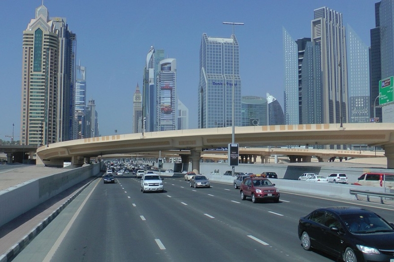 Премиальный прокат автомобилей в деловом центре Дубая