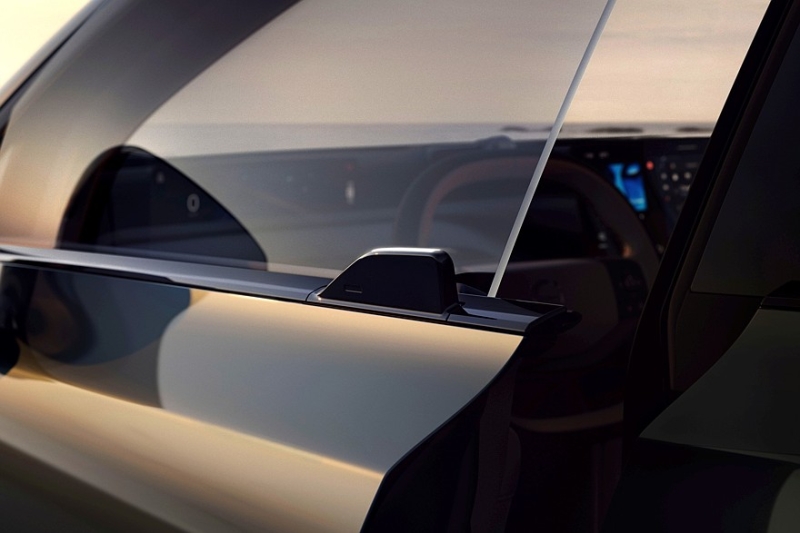 Volvo EX60: без дверных ручек, до 810 км на одной зарядке, сразу есть версия Cross Country