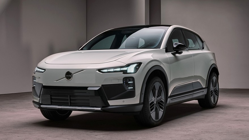 Volvo EX60: без дверных ручек, до 810 км на одной зарядке, сразу есть версия Cross Country