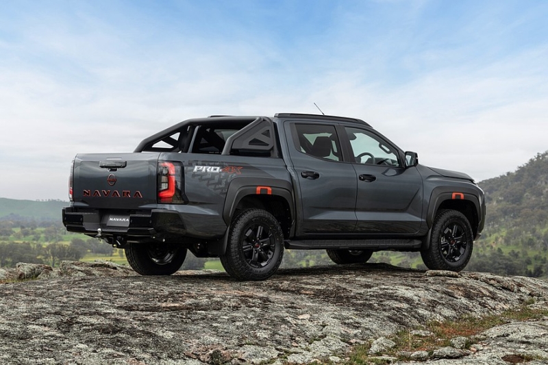 Новый пикап Nissan Navara готов к старту продаж: дороже исходного Mitsubishi L200