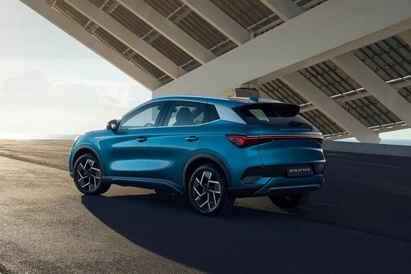 Обновлённый кроссовер BYD Atto 3 Evo для Европы: теперь задний или полный привод