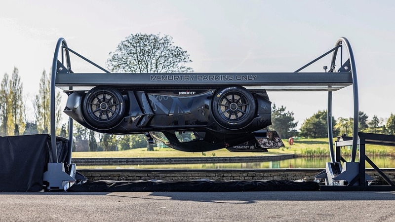 Способный ездить по потолку британский суперкар McMurtry Speirling готов к производству