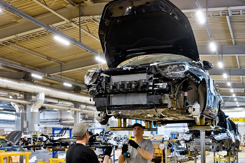 Стартовало производство новых седанов и универсалов Lada Vesta Sport