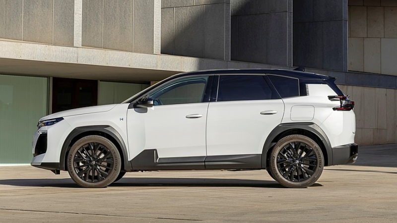 Апгрейд на бумаге: Citroen приписал plug-in гибридному C5 Aircross лишние 30 л.с.