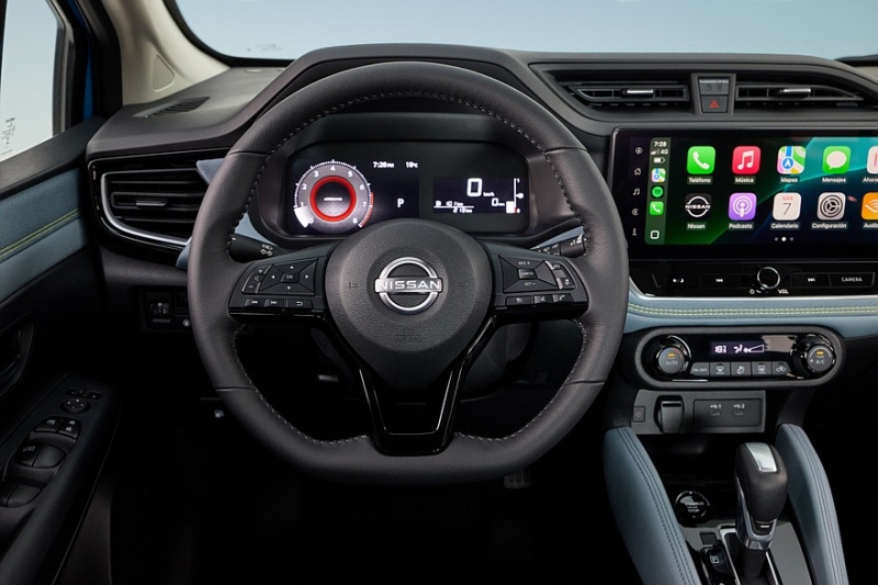 Бюджетный седан Nissan Versa, он же Almera и Sunny: новый имидж и старый мотор