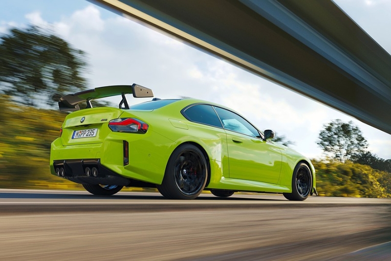 BMW сделала купе M2 ещё круче: трековый пакет и облегчённая выхлопная система