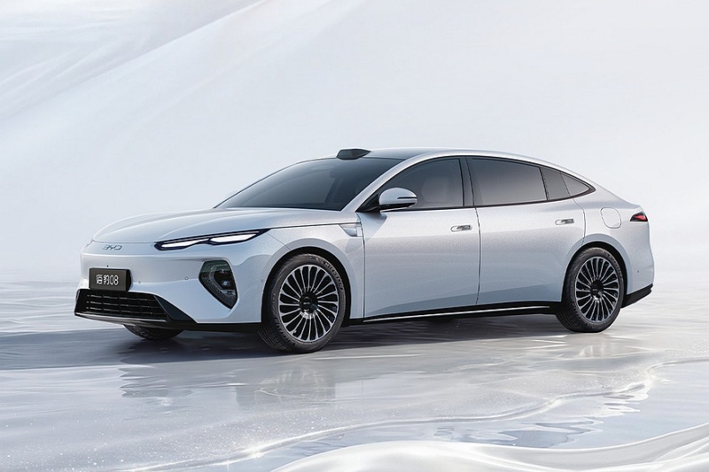 Ещё один флагман BYD: показан большой седан Seal 08