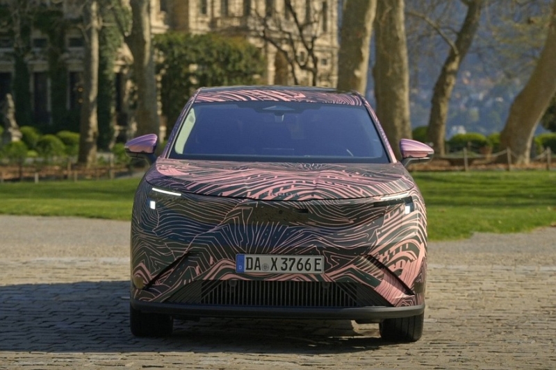 Флагманский кроссовер Skoda Peaq: новые официальные фото и характеристики