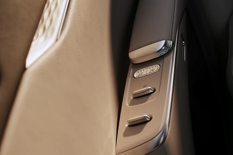 Кроссовер Buick Electra E7 показал свой интерьер в новом стиле