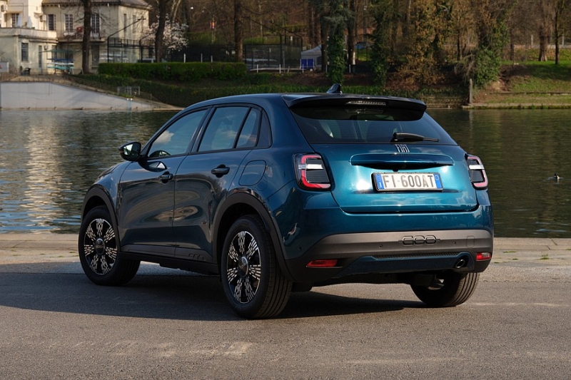 Кроссовер Fiat 600: теперь и чисто бензиновая версия с механикой