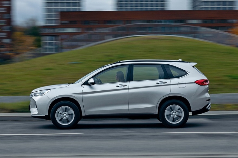 Кроссовер Haval M6 обновился в России: объявлены цены
