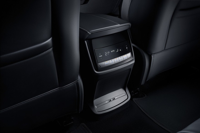 Кроссоверы Москвич М70 и Москвич М90: раскрыты комплектации и цены