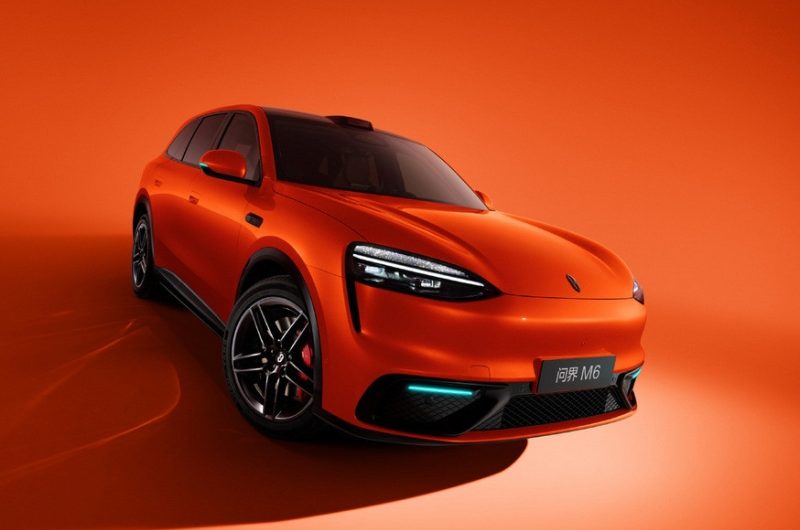 «Молодёжный» кроссовер Aito M6 доступен к заказу: куча фишек и полный привод