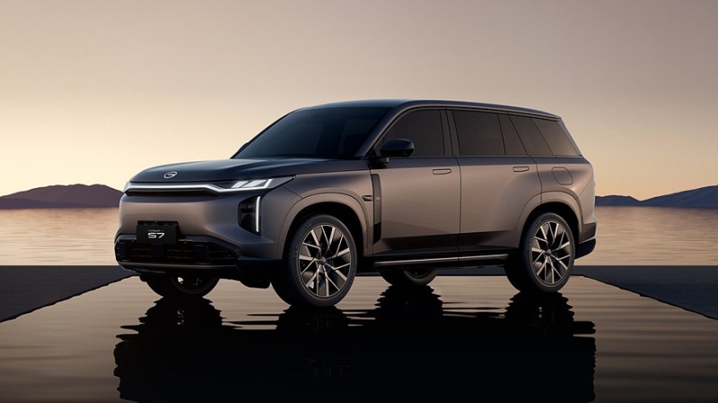 На российском рынке стартовали продажи кроссовера GAC S7, цены известны