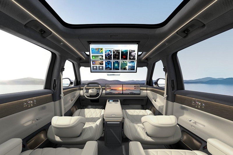 Новейший кроссовер Volkswagen ID.Era 9X стартует с полным приводом