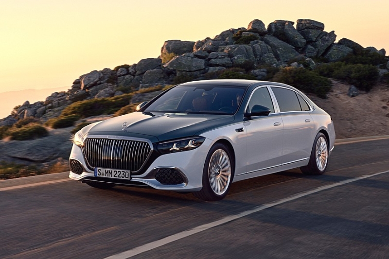 Обновлённый Mercedes-Maybach S-Class: в Европе без V12, решётка крупнее, подсветка богаче