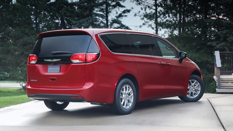 Обновлённый минивэн Chrysler Pacifica обзавёлся ценником