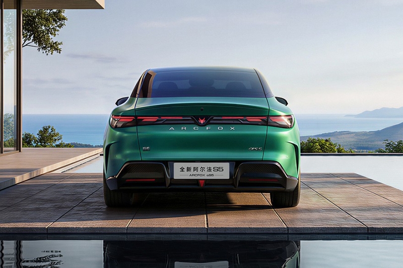Обновлённый седан Arcfox Alpha S5 от BAIC: версий &ndash; больше, цены &ndash; ниже