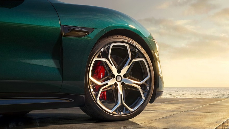 Обновлённый Xiaomi SU7: мощнее, дальнобойнее, богаче и немного дороже