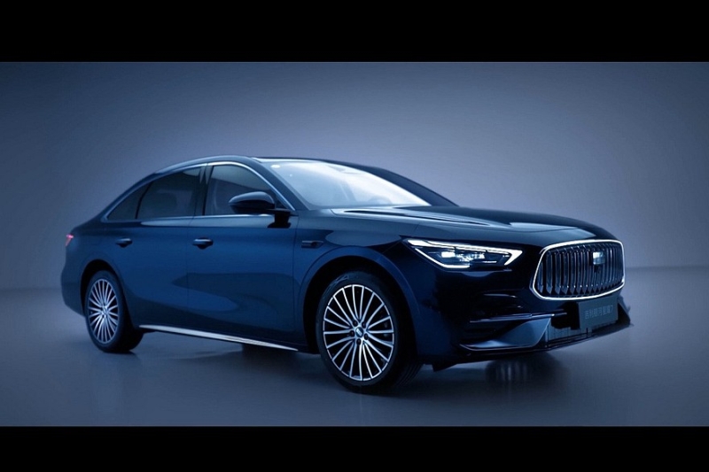 Полноприводный седан Geely Galaxy Starshine 7: новые фото и подробности