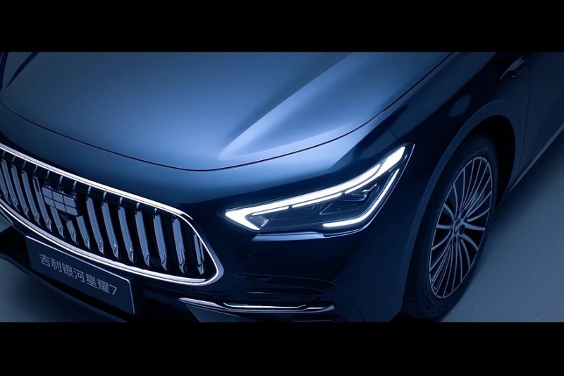 Полноприводный седан Geely Galaxy Starshine 7: новые фото и подробности