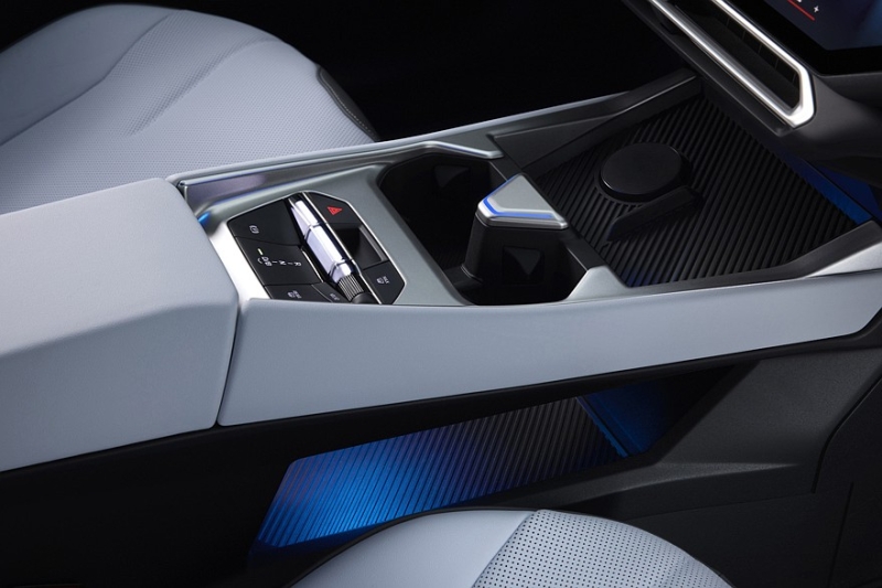 Рассекречен седан BMW i3: новый фирменный стиль, 469-сильная установка и запас хода в 900 км