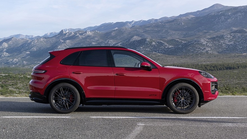 Стало известно, когда на рынок выйдет новый Porsche Cayenne с ДВС