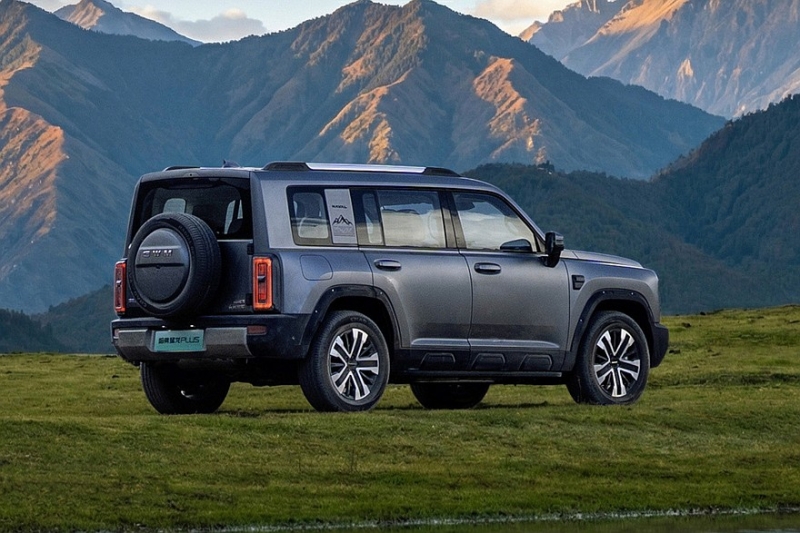 Удлинённый кроссовер Haval Raptor Plus: показан интерьер