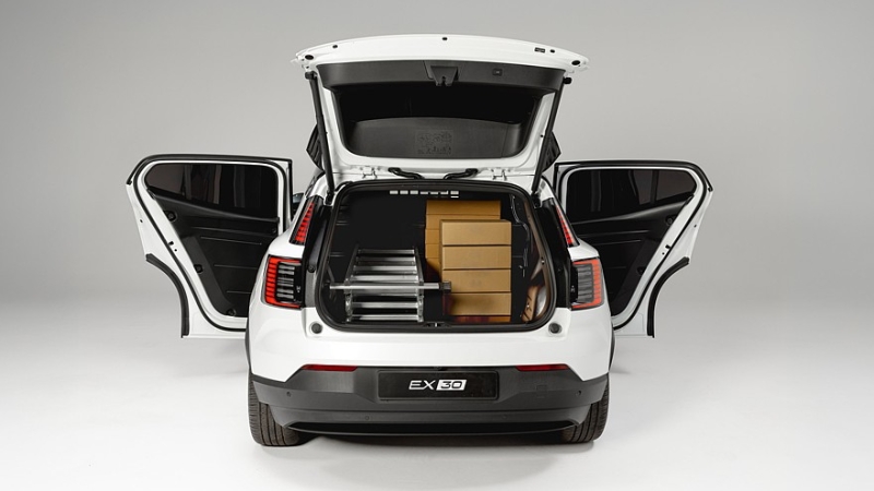 Volvo EX30 Cargo: компактный паркетник превратили в фургон
