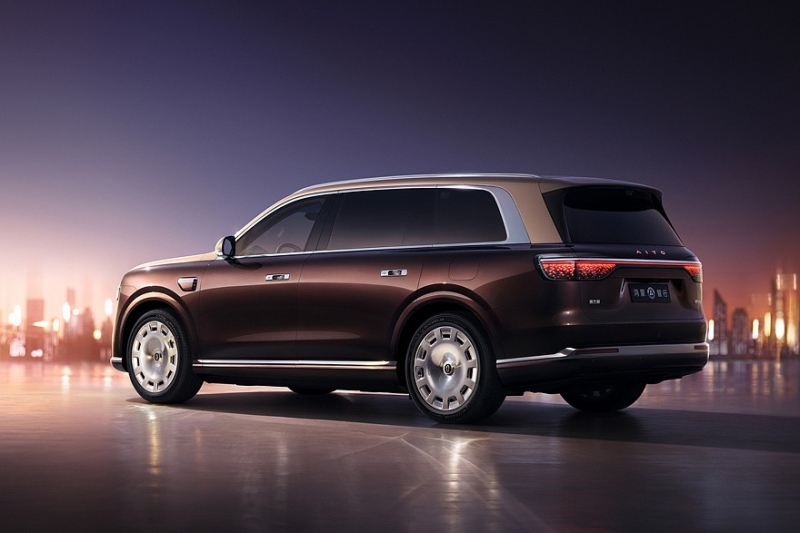 Анонсирован обновлённый флагманский кроссовер Aito M9: больше, мощнее и умнее