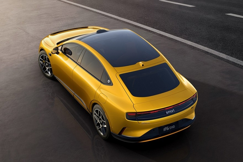 Большой лифтбек smart #6: показан интерьер