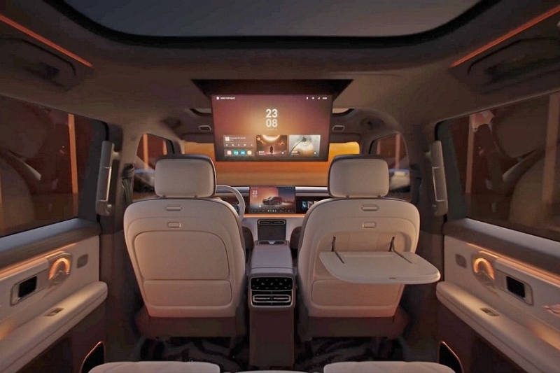 Будущие флагманы Chery: брутальный кроссовер Tiggo X и седан Arrizo X