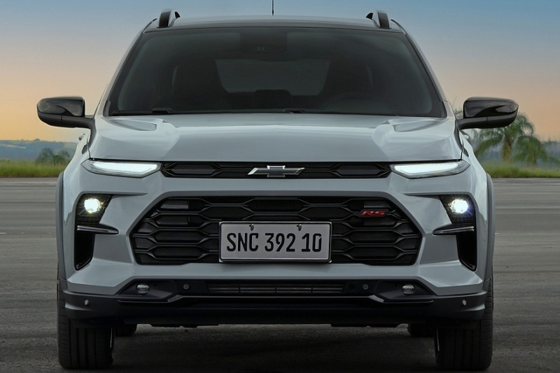 Chevrolet Sonic в виде кроссовера: показан интерьер