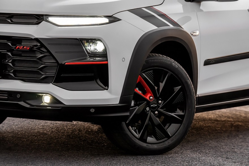 Chevrolet Sonic в виде кроссовера: показан интерьер