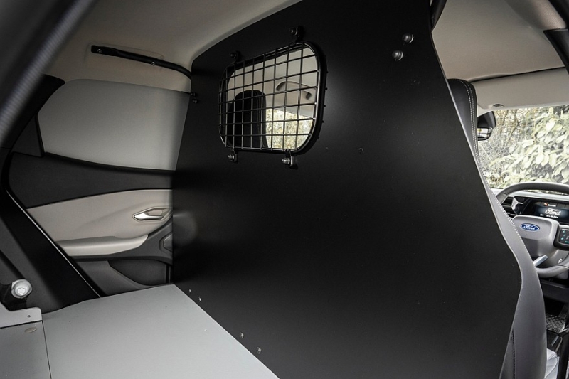 Европейский кроссовер Ford Explorer превратили в фургон