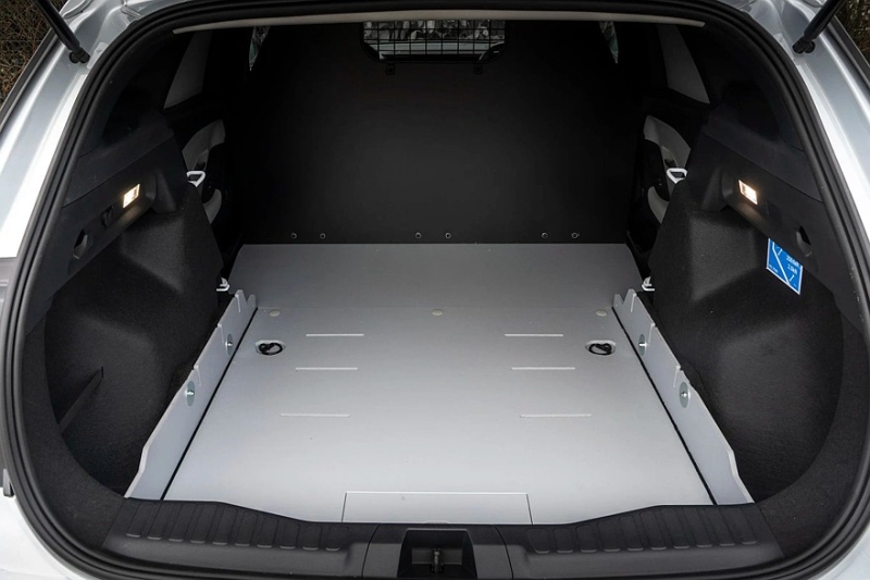 Европейский кроссовер Ford Explorer превратили в фургон